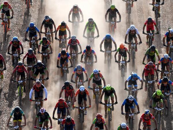 Competitors ride their bikes during Stage 4 of the 14th edition of Titan Desert 2019 mountain biking race between Merzouga and M’ssici, in Morocco, on May 1, 2019.  FRANCK FIFE / AFP