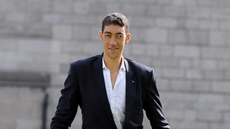 Super Tall People are Twice as Likely to Catch COVID-19 | Al Bawaba