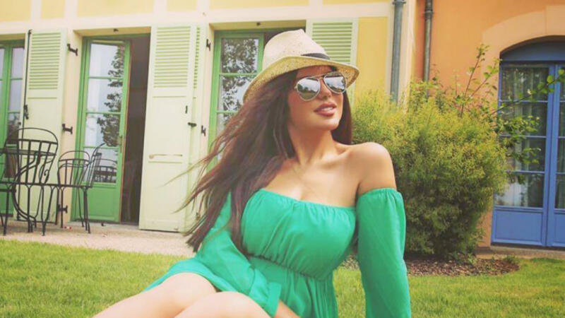 حليمة بولند تثير الجدل بفستانها الضيق وصدرها المنتفخ هل أجرت عملية تجميل جديدة صور البوابة