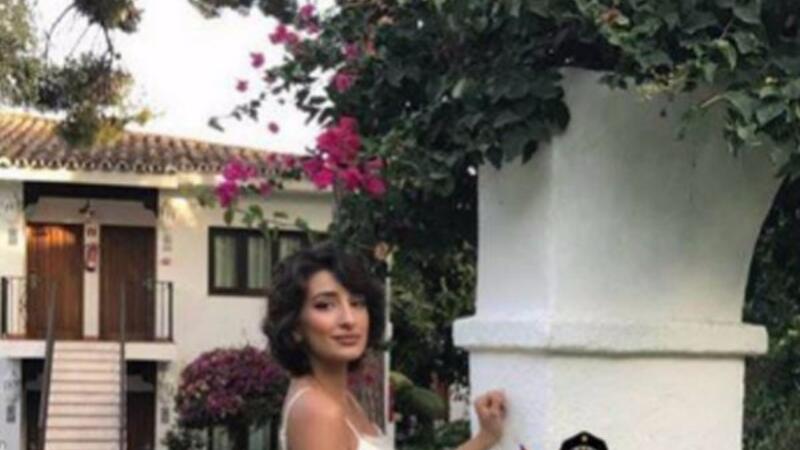 لجين عمران سربت نصف صورة لابنتها جيلان ومجهولون تكفلوا بالباقي البوابة