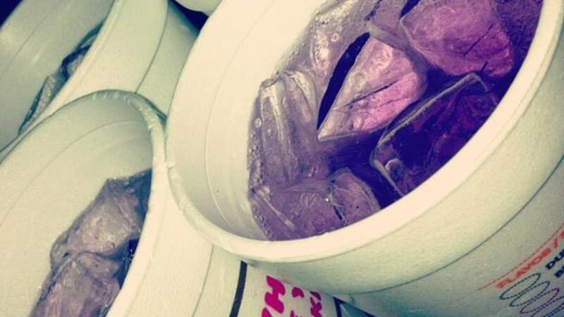 ما هو الشراب البنفسجي الذي يدمن عليه