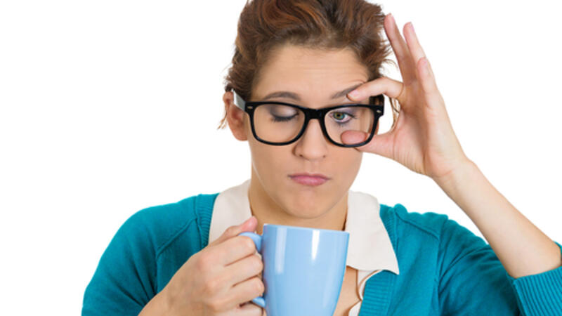 كم من الوقت يمكن للإنسان أن يبقى مستيقظا البوابة