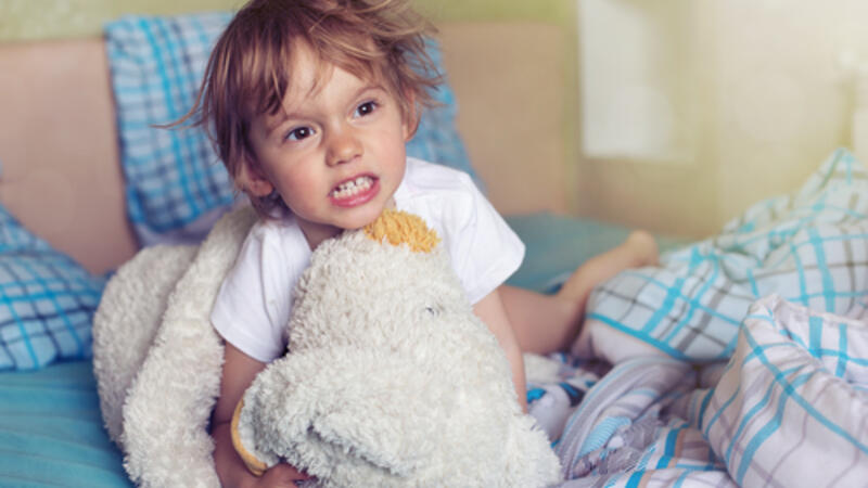 صرير الأسنان الليلي عند الأطفال