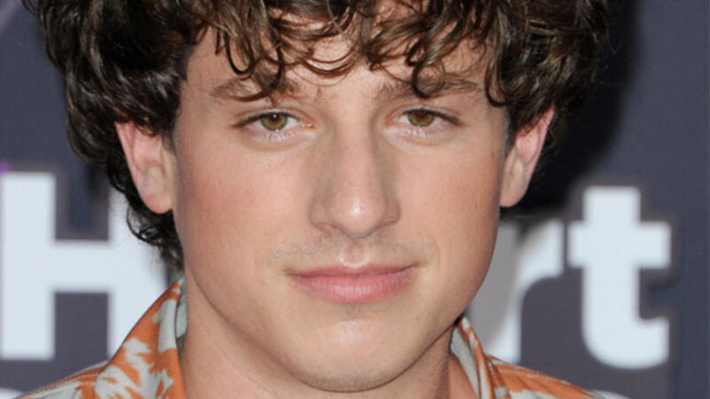 Charlie Puth Influenced By Ariana Grande Al Bawaba 18.01.2016 · read eyebrow accident from the story charlie puth facts by almondnatx (chip) with 5,771 reads. charlie puth influenced by ariana