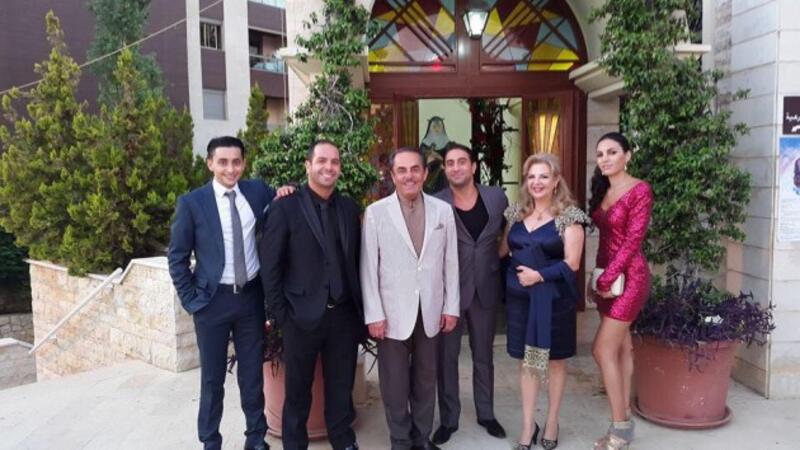 Ø£Ø³Ø±Ø© ÙÙØ­Ù Ø¨Ø±ÙØ§Øª ØªÙØªÙÙ Ø£ÙÙ ÙØ±Ø© Ø¨Ø¹Ø¯ ÙÙØ§ØªÙ Ø§ÙØ¨ÙØ§Ø¨Ø©