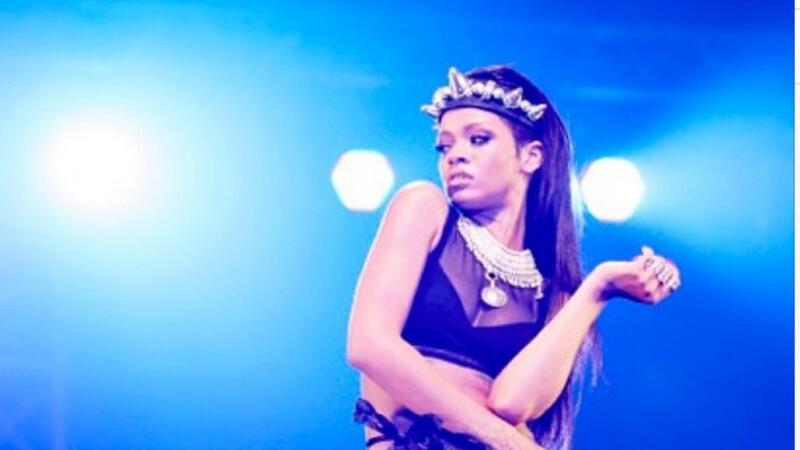 Rihanna on stage in Tel Aviv - all she sees is Palestine. (Instagram)