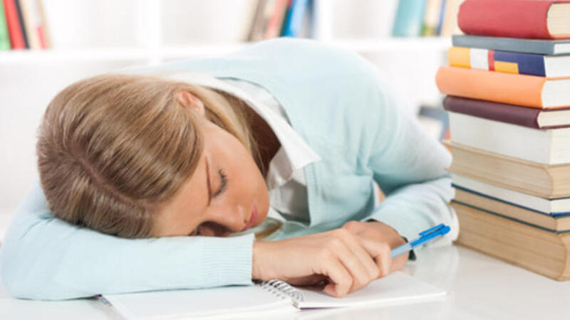 تعرفي على علامات خمول الغدة الدرقية