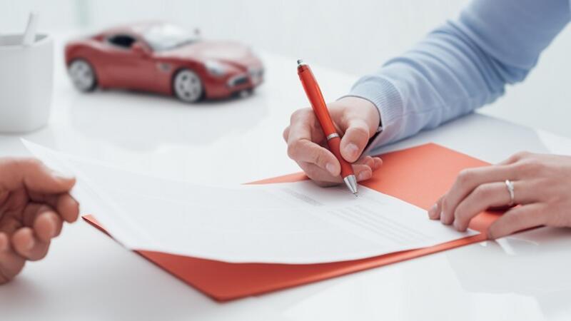 ربط تأمين المركبة بـ الكيلومترات قريبا في الإمارات البوابة