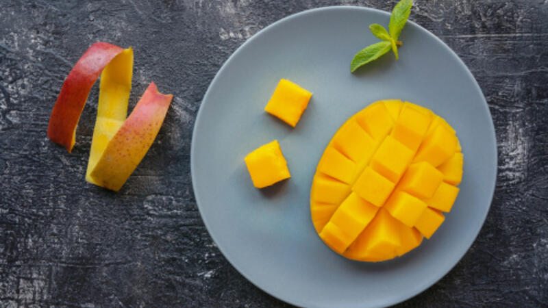 فوائد صحية عديدة لقشر المانجو منها