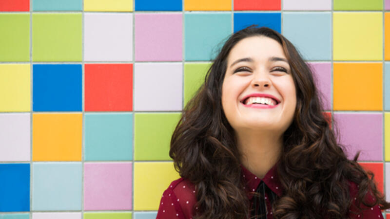 4 فوائد للضحك من الناحية النفسية البوابة