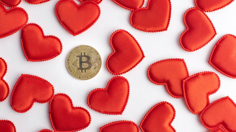 Crypto News Recap: Bitcoin Showered with Love As it Tops ...