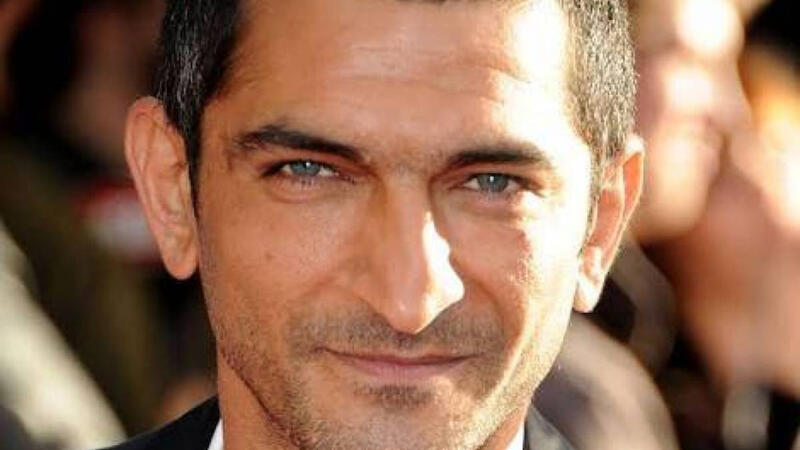 حقيقة وفاة عمرو واكد بحادث سير الأن 1 عمرو واكد في عامه الـ46.. "صائد الجوائز" الذي تألق في هوليوود وحُرم من العودة لمصر لأسباب سياسية! | البوابة