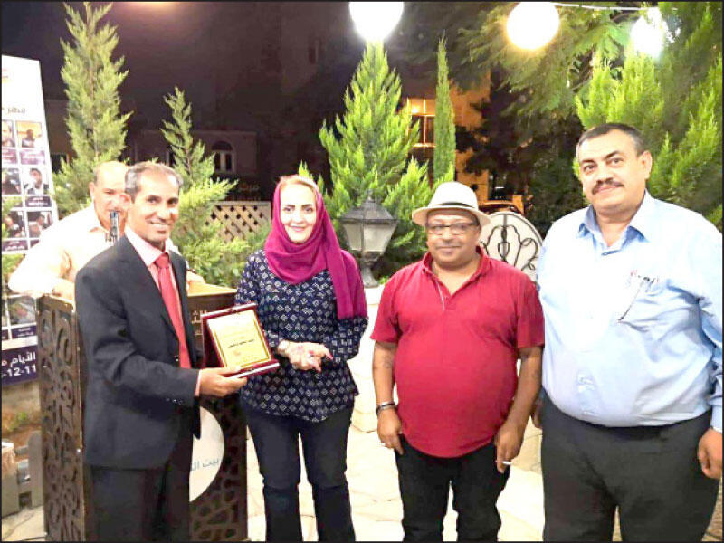 من فعالية تكريم الفنان السعودي عبد العظيم الضامن.