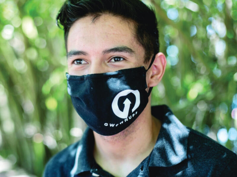 This Starbucks Barista Awarded $100,000 Tip After Face Mask Encounter