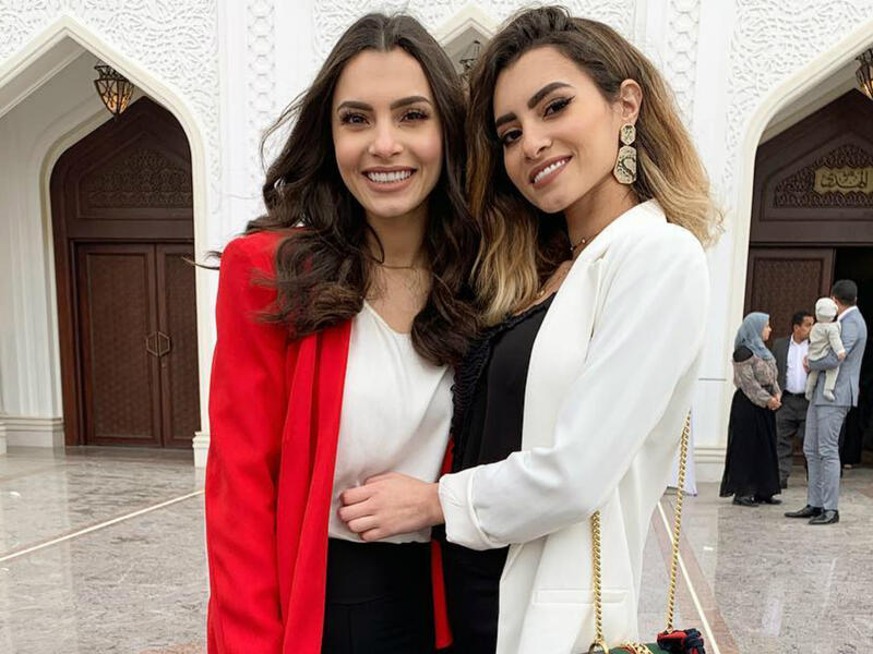 Source carmensoliman InstagramCarmen and her sister Farah are like twins Source carmensoliman Instagram