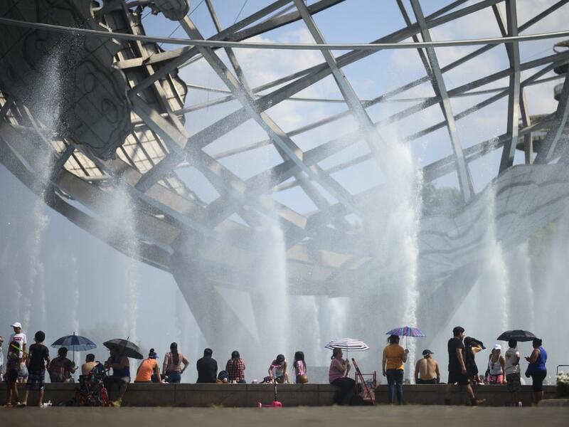 The US is sweating through a weekend of extremely hot weather, with major cities including New York and Washington bracing for temperatures close to or exceeding 100 degrees Fahrenheit (38 degrees Celsius).  Johannes EISELE / AFP