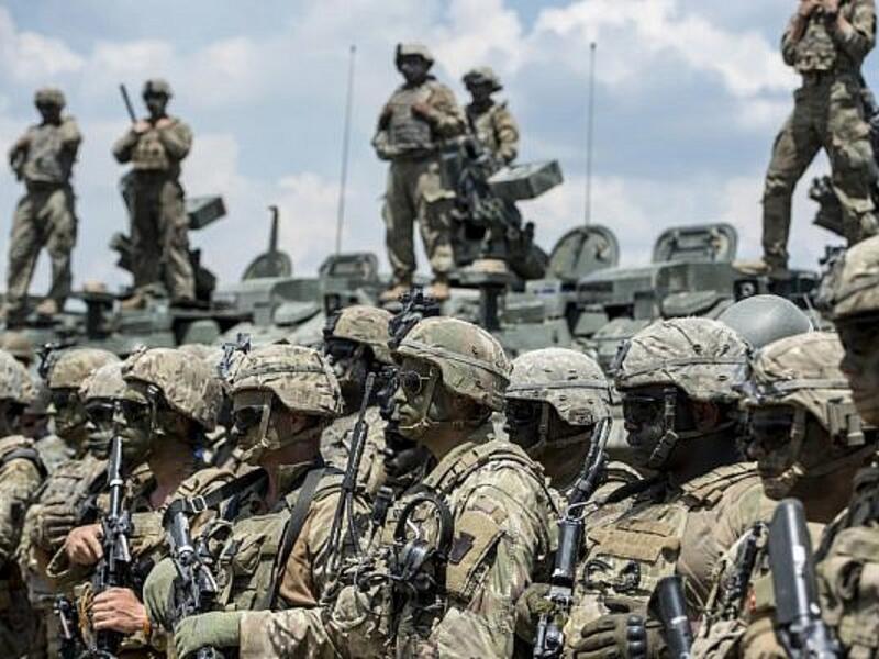 US soldiers take part in the 'Decisive Strike' military exercise in their camp at the Training Support Center (TSC) Krivolak, near Skopje, on June 17, 2019 (Robert ATANASOVSKI / AFP)