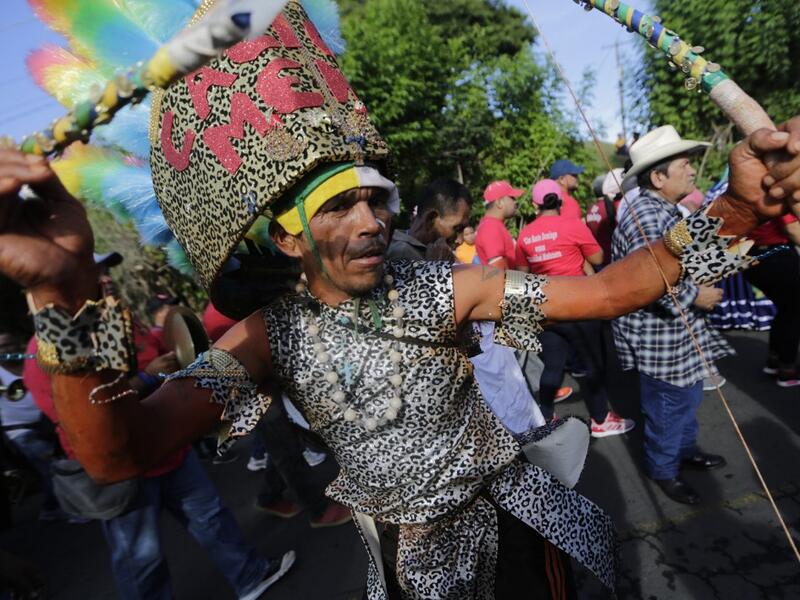 Catholic faithful takes part in the opening of the ten-day celebration of the Santo Domingo de Guzman festival in Managua, on August 1, 2019.  INTI OCON / AFP