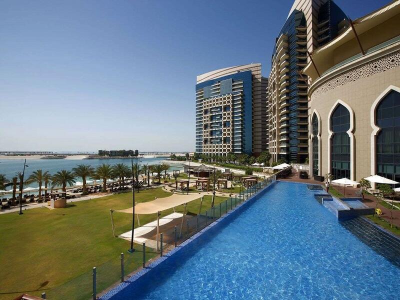 Bab Al Qasr Hotel