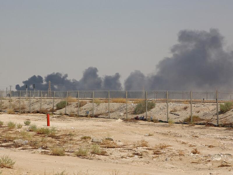 Smoke billows from an Aramco oil facility in Abqaiq about 60km (37 miles) southwest of Dhahran in Saudi Arabia's eastern province on September 14, 2019. (AFP/ File Photo)