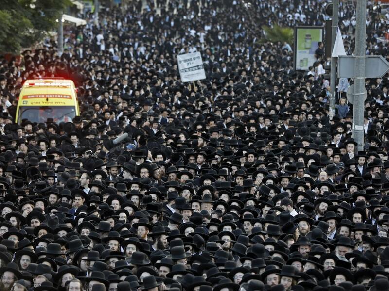 Ultra Orthodox Jews attend an election campaign rally of the Yahadut Hathora (United Torah Judaism) at the centre of Jerusalem on September 15 2019 two days ahead of the Israeli general elections. MENAHEM KAHANA / AFP