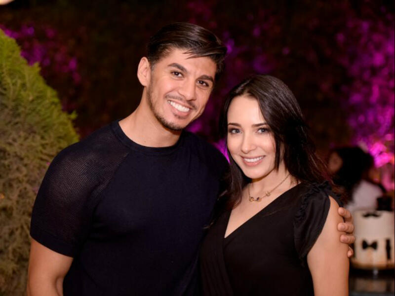 Egyptian singer Sandy announced her separation from husband Hazem Kettanah after one year of marriage.