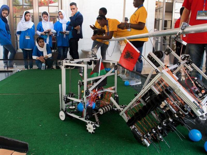 Organized by the Dubai Future Foundation under the theme ‘Ocean Opportunities’, the FIRST Global Challenge focuses on developing robots to clean up the millions of tons of pollutants in the oceans. (File/AFP)