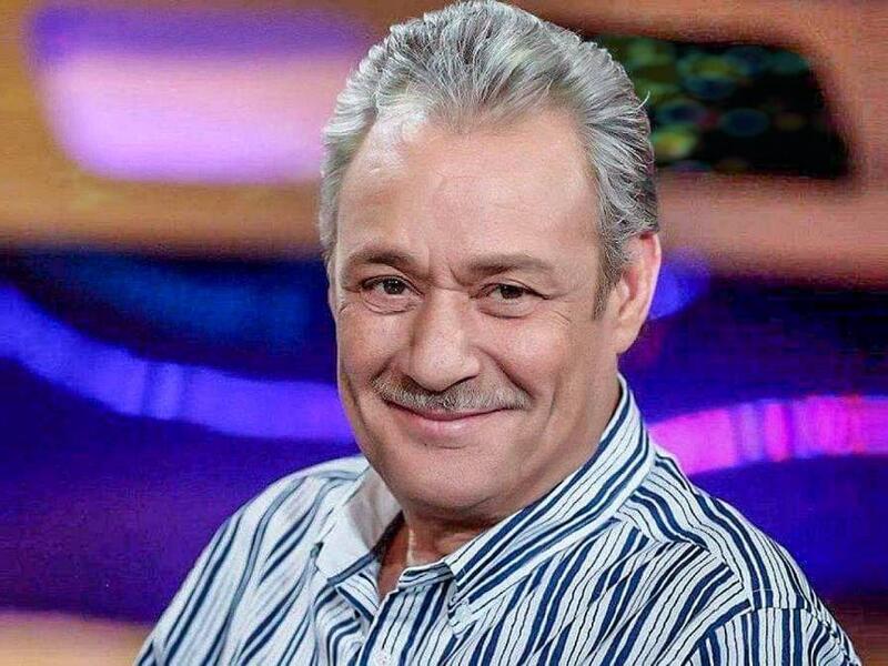 فاروق الفيشاوي: ممثل مصري، حاصل على البكالوريوس في الطب، وليسانس الآداب، شارك في أكثر من مائة وثلاثين عملًا دراميًا بين السينما والتلفزيون، تزوج من الممثلة سمية الألفي، توفي في القاهرة عن 67 عامًا.