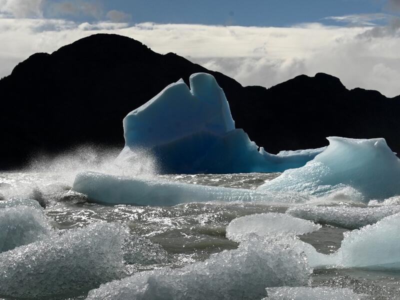 View of glaciers at the Torres del Paine National Park in Magallanes region, Chile, on November 1, 2019. Johan ORDONEZ / AFP