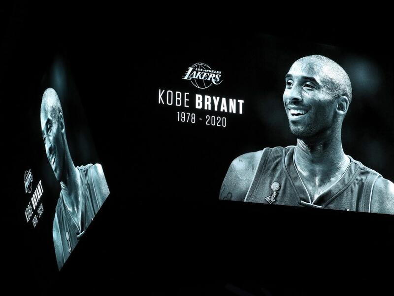 DALLAS, TEXAS - JANUARY 27: The Dallas Stars honor NBA legend Kobe Bryant during a pregame moment of silence before taking on the Tampa Bay Lightning at American Airlines Center on January 27, 2020 in Dallas, Texas. Tom Pennington/Getty Images/AFP TOM PENNINGTON / GETTY IMAGES NORTH AMERICA / AFP