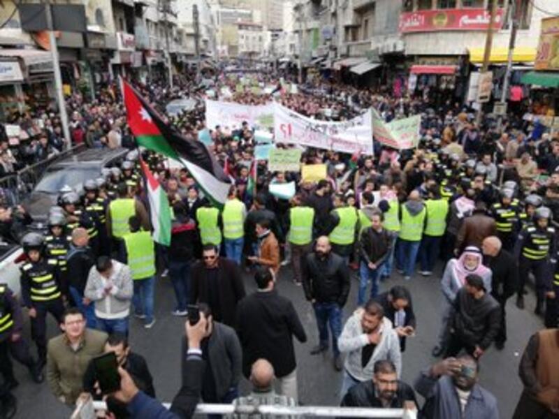 Jordanian security forces prevented the protesters from reaching the symbolic Al-Nakheel Square in Amman. (Twitter)