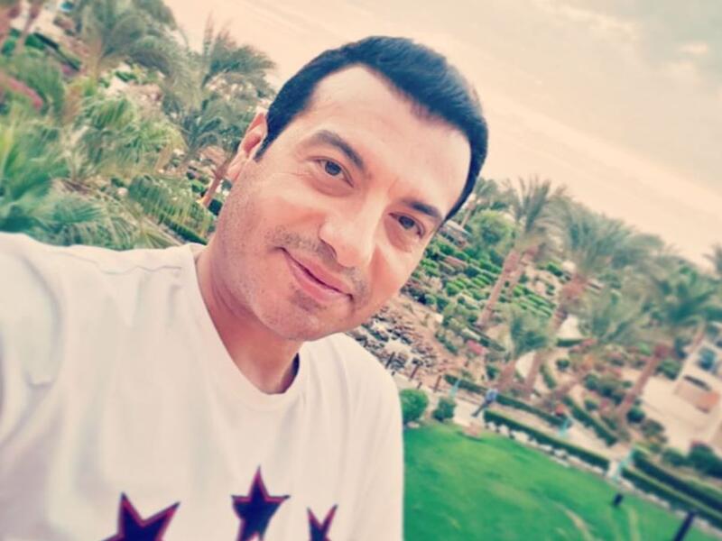 Ehab Tawfik's father had died after a fire that broke out in his home (source: @ehabtawfiksinger Instagram)
