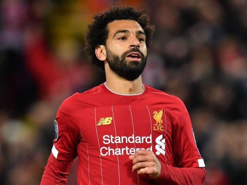 المركز الأول: محمد صلاح ويتقاضى 200 ألف جنيه استرليني أسبوعياً و10.4 مليون جنيه سنوياً