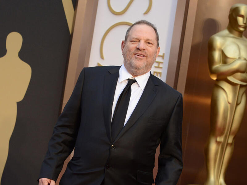 في 14 أكتوبر، قررت الأكاديمية الأمريكية لفنون السينما وعلومها التي تمنح جوائز الأوسكار، طرد "هارفي واينستين" من صفوفها بعدما اتهمته نحو ثلاثين امرأة بالتحرش الجنسي والاغتصاب والاعتداءات الجنسية. 