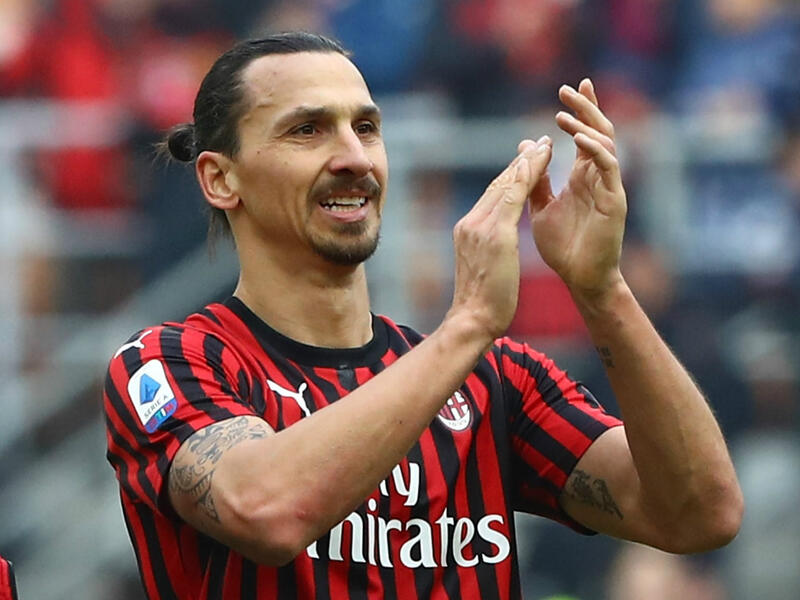 لاعب ميلان زلاتان إبراهيموفيتش (38 عاماً) وقيمته 3.5 مليون يورو