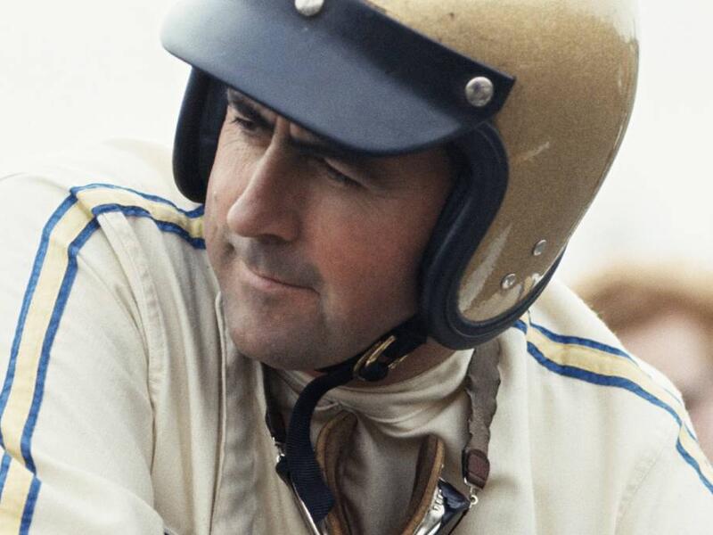 الأسترالي جاك برابهام (3 ألقاب) أعوام 1959 و 1960 و 1966