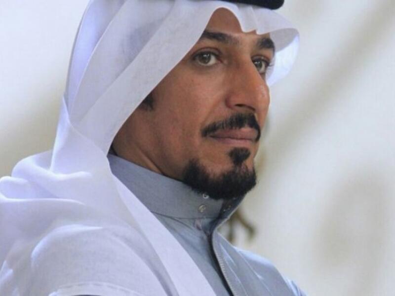 عَلقَ الفنان السعودي عبد المحسن النمر في العين، حيث يواصل تصوير دوره في بطولة المسلسل البدوي (حارس الجبل)، والذي سيعرض في رمضان المقبل.