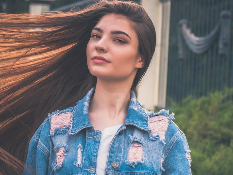 اصنعيه بنفسك: خلطة زيت الثوم لتطويل الشعر