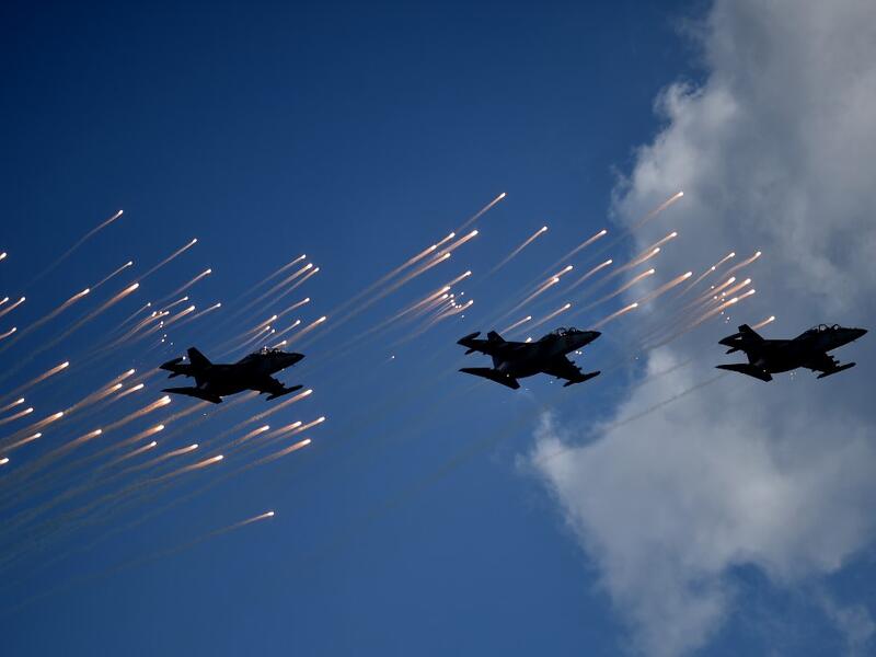 Belarus' Yakovlev Yak-130 aircrafts take part in a military parade to mark the 75th anniversary of the Soviet Union's victory over Nazi Germany in World War Two, in Minsk on May 9, 2020. Sergei GAPON / AFP