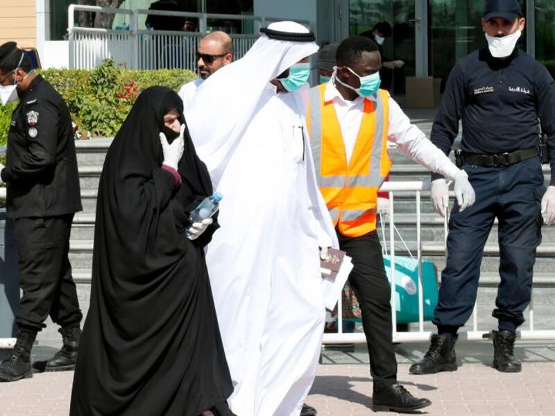 قطر: تصل عقوبة المخالفين إلى السجن لمدة أقصاها ثلاث سنوات وغرامة مالية قد تبلغ 200 ألف ريال (نحو 55 ألف دولار).