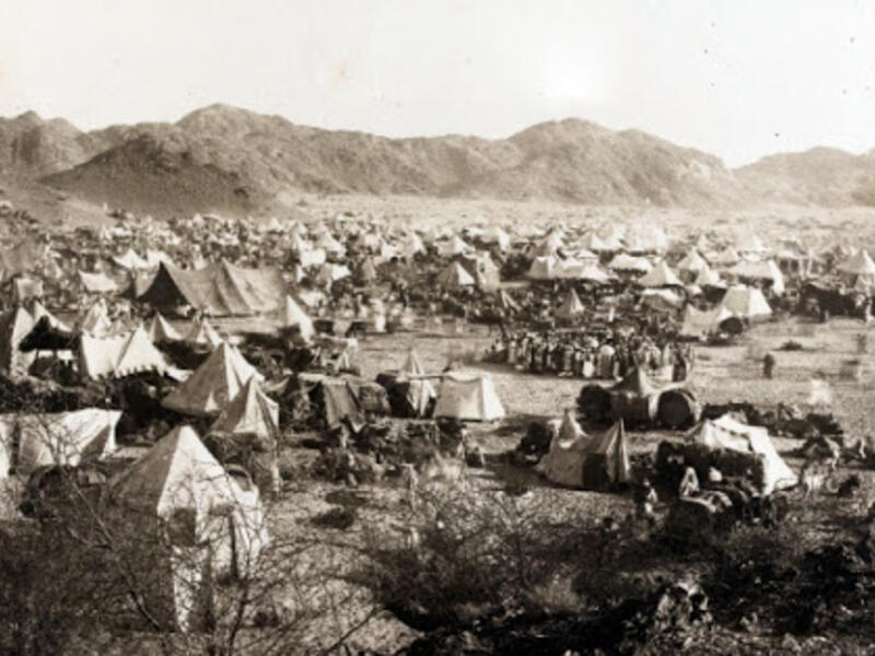 في 1858م انتشر وباء دفع الناس للهروب من الحجاز، وتم حجرهم صحيًا.