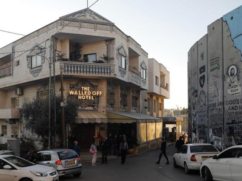 Walled Off hotel (Twitter)
