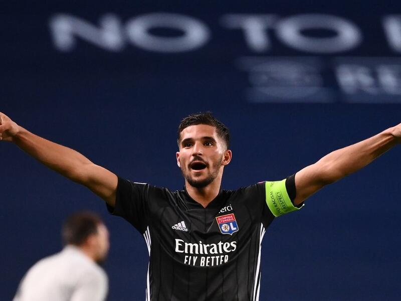 The club legend wants the Gunners boss to wrap up a deal for the French midfielder before the transfer window shuts on October 5 (Photo: AFP)