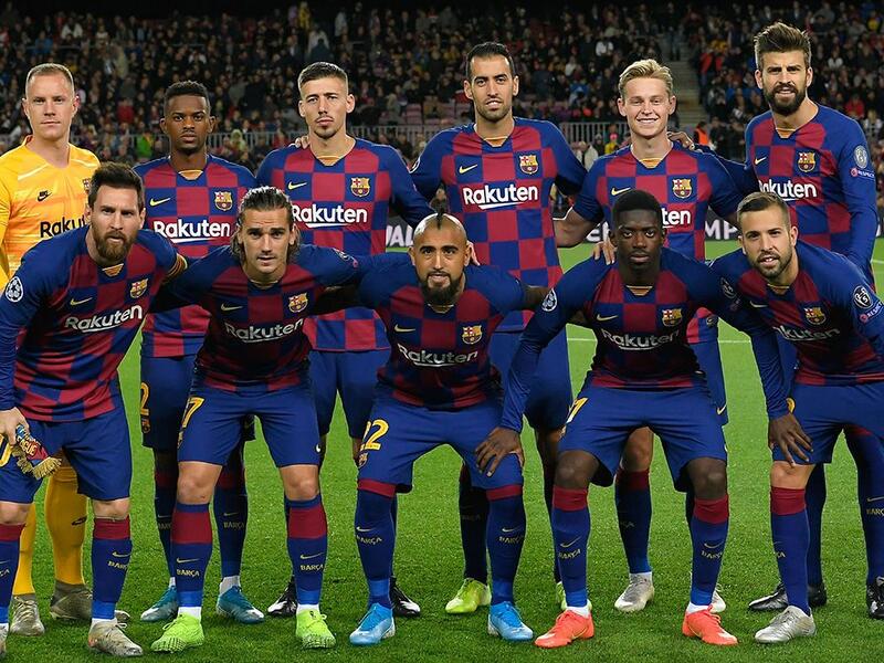1- برشلونة: 804 ملايين يورو