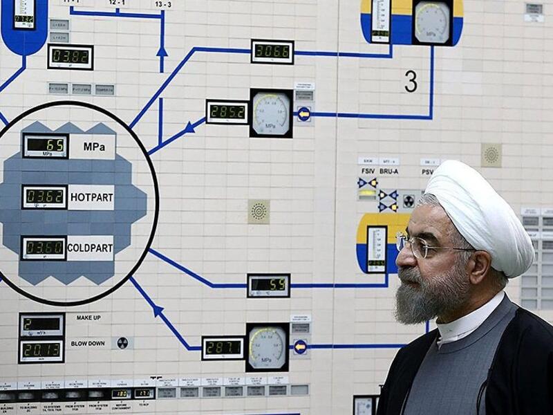 Iranian President Hassan Rouhani visits the control room of the Bushehr nuclear power plant in the Gulf port city of Bushehr. (File photo: AFP)
