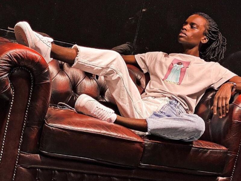 Saudi Male Model Harassed and Attacked in Public Over His Looks, Responds by Dancing Online