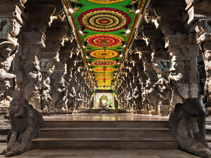 Inside of Meenakshi hindu temple in Madurai, Tamil Nadu, South India. Religious hall of thousands of columns (Shutterstock/ File Photo)