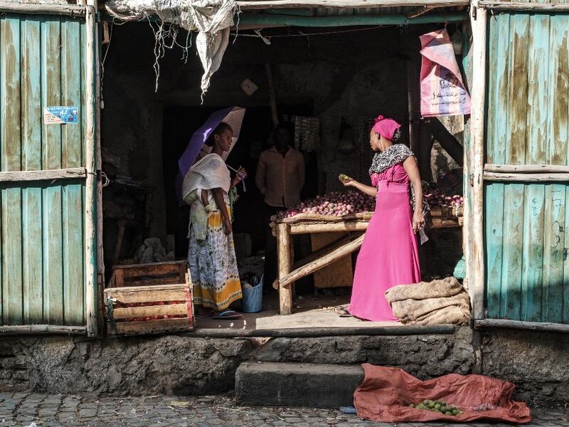 Hundreds have died in nearly three weeks of hostilities that analysts worry could draw in the broader Horn of Africa region, though Abiy has kept a lid on the details, cutting phone and internet connections in Tigray and restricting reporting. EDUARDO SOTERAS / AFP