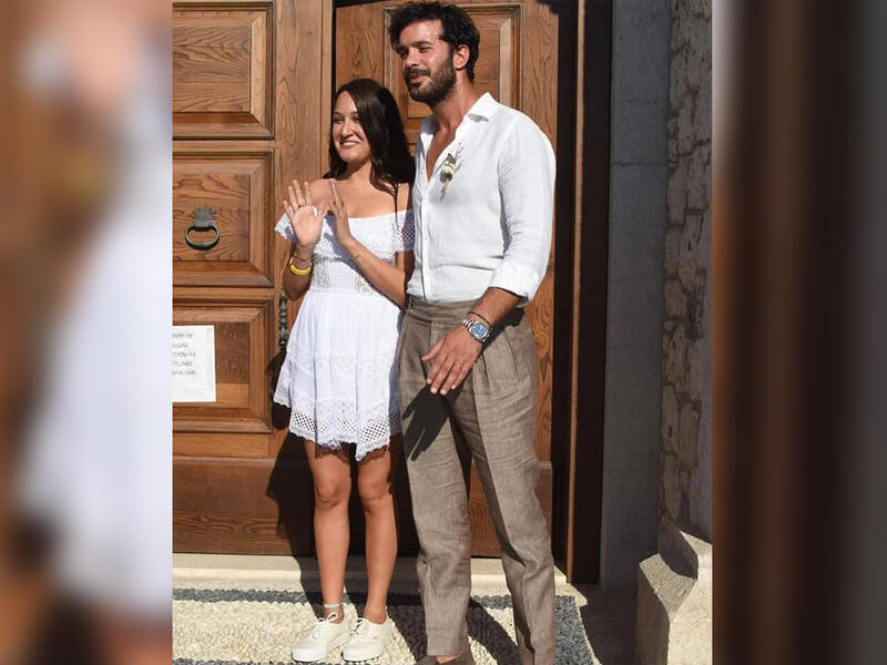 Barış Arduç and Gupse Özay - 2020