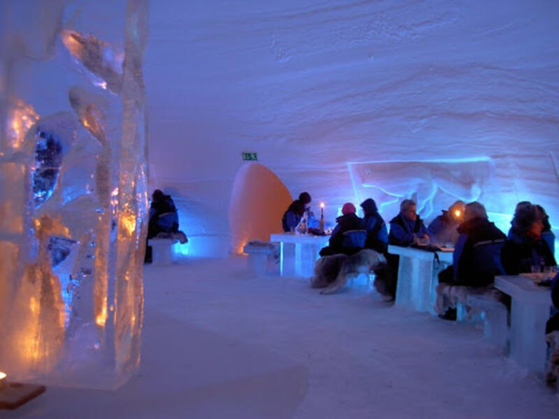 2. Linyo Snow Village Restaurant